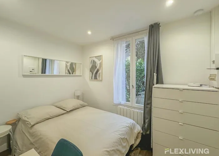 Flexliving - - Bauches Apartment Paris